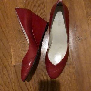 Red leather RL wedges